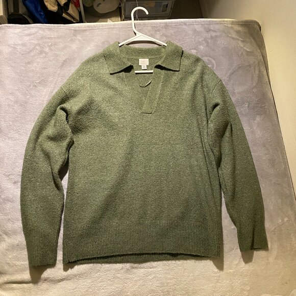 A new day oversized green v-neck sweater - Picture 1 of 3